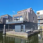 Σπίτι διακοπών Wasserhaus Im Pionierhafen