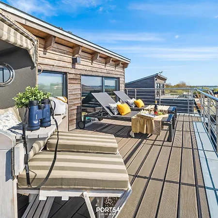 Casa vacanze Wasserhaus Im Pionierhafen *